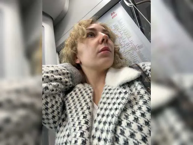 SamMargoMd – webcam model profile photo Image 17