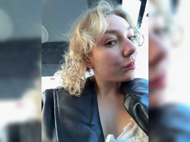 SamMargoMd – webcam model profile photo Image 19