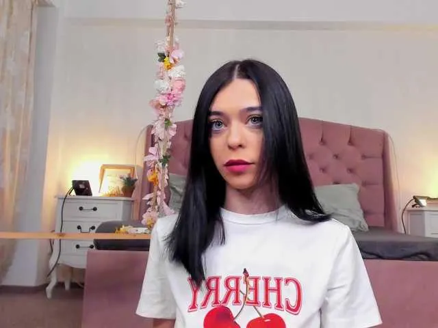 SelennaMoon – webcam model profile photo Image 5