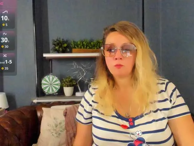 Pinkie_Princes – webcam model profile photo Image 14