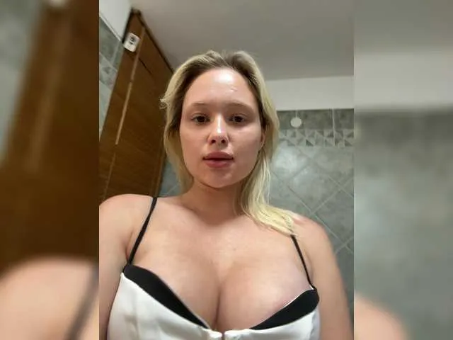 mayadashaaa – webcam model profile photo Image 8