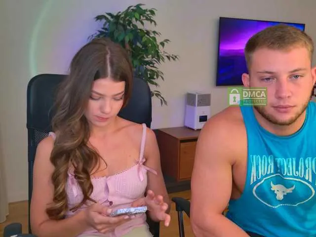 OurPrivateUniverse – webcam model profile photo Image 15