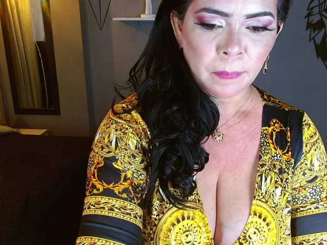 SusyBlair – webcam model profile photo Image 17