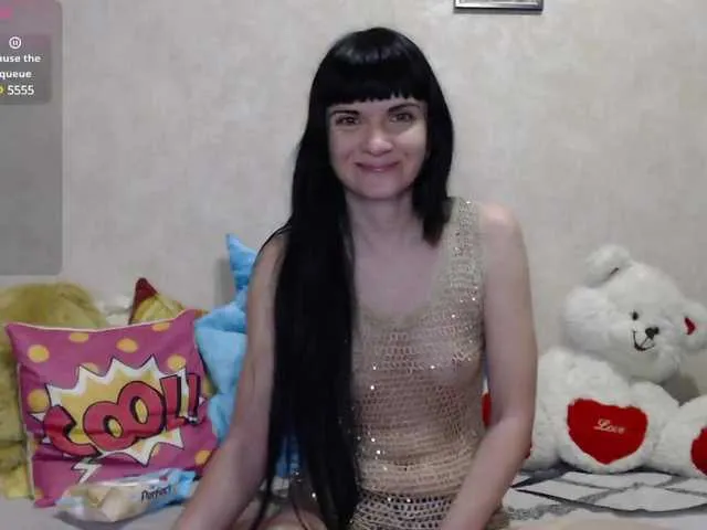 LoraDevine – webcam model profile photo Image 2