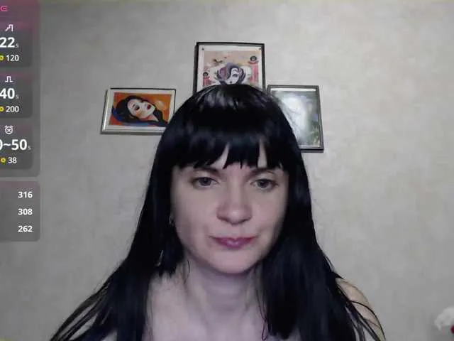 LoraDevine – webcam model profile photo Image 7