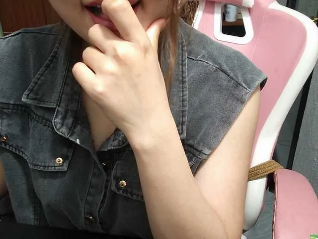 SilviaPastori – webcam model profile photo Image 7