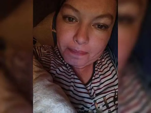 Juliamad – webcam model profile photo