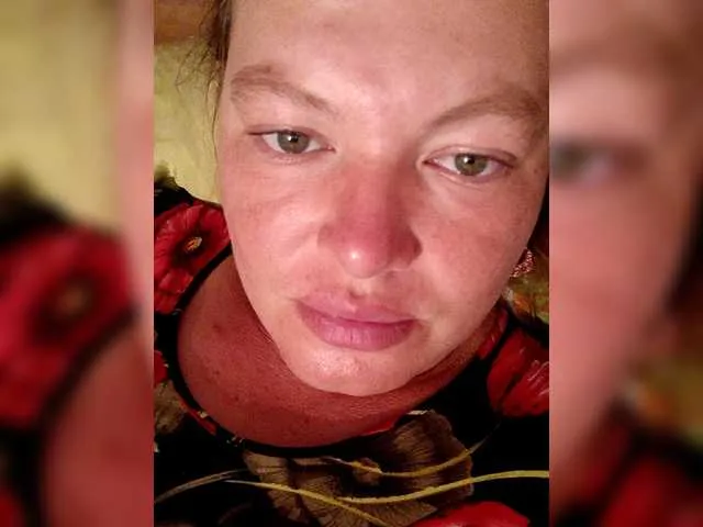 BrookeBratXO – webcam model profile photo Image 8