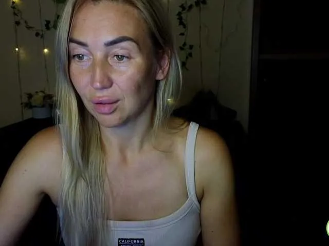 Hanna_Blondee – webcam model profile photo Image 4