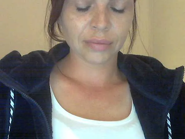 BlondeScarlettx – webcam model profile photo Image 5