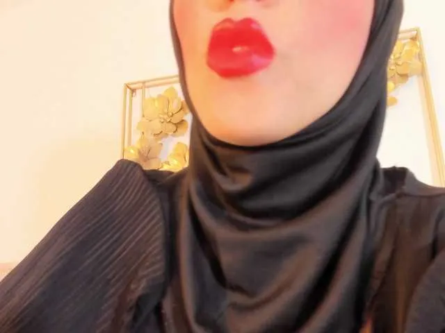 KarinaKokhana – webcam model profile photo Image 13