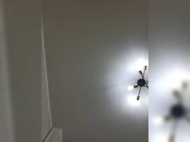 KarinaRouge – webcam model profile photo Image 16