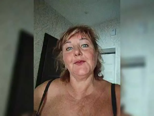 Libely – webcam model profile photo Image 3