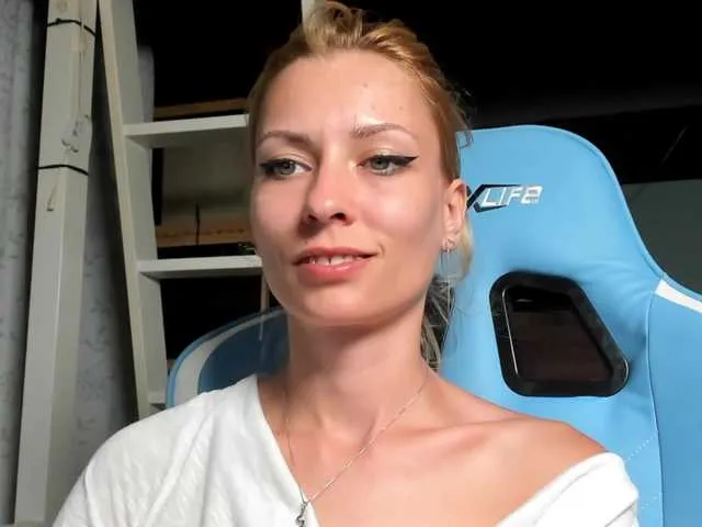 SofiaSins – webcam model profile photo Image 12