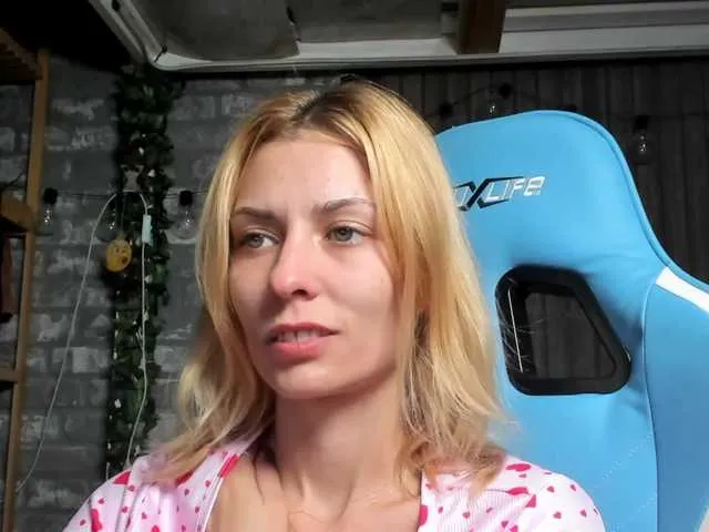 SofiaSins – webcam model profile photo Image 18