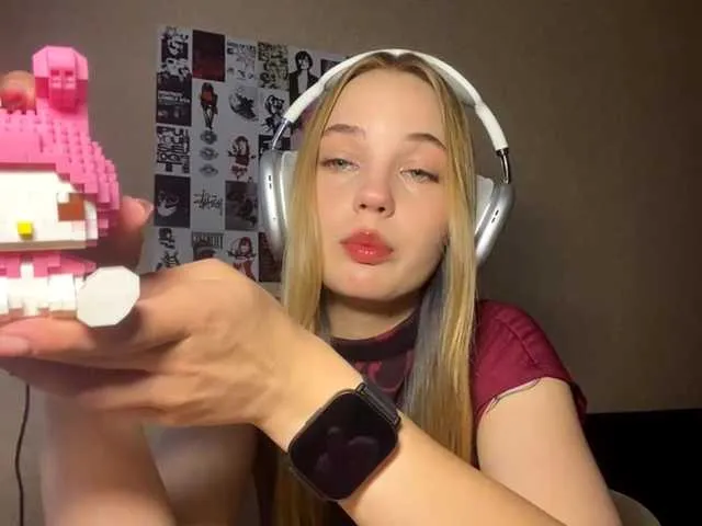 Pizdana – webcam model profile photo Image 3