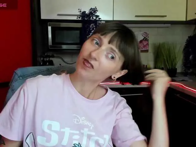 ChelseaBlondeUK – webcam model profile photo Image 4