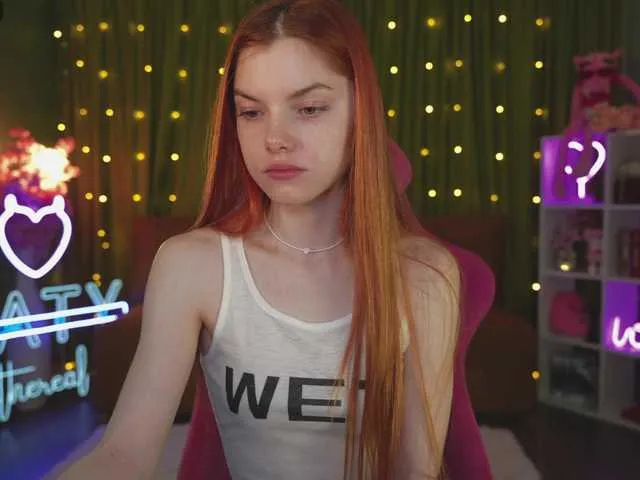 Sandra-a – webcam model profile photo Image 3