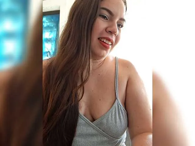 blondeangel_4u2 – webcam model profile photo Image 2