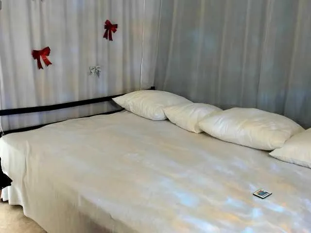 TyleneBuck – webcam model profile photo Image 7