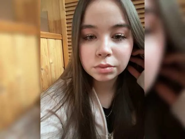 kikikiraa – webcam model profile photo