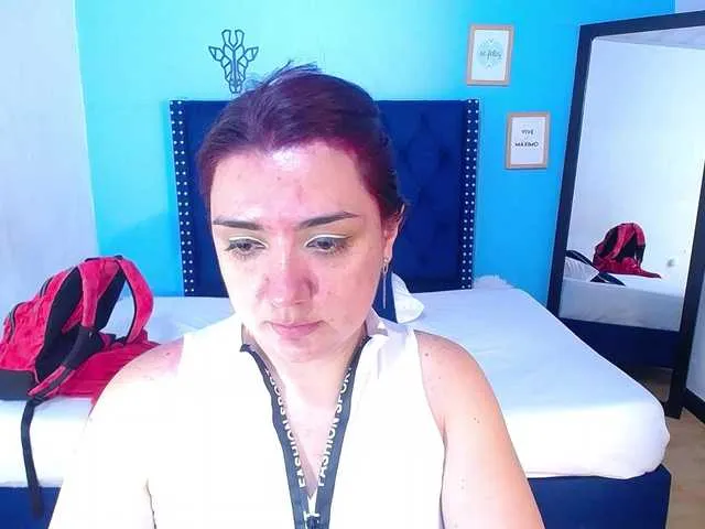 BlondeScarlettx – webcam model profile photo Image 17