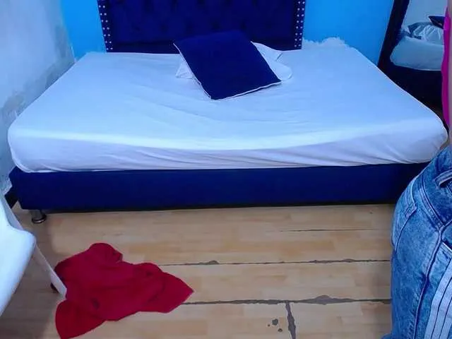 BlondeScarlettx – webcam model profile photo Image 9