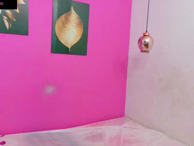 BlondeScarlettx – webcam model profile photo Image 5