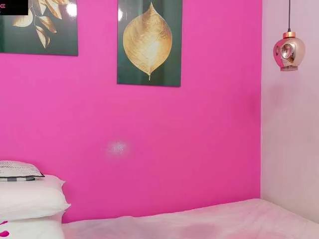 BlondeScarlettx – webcam model profile photo Image 8