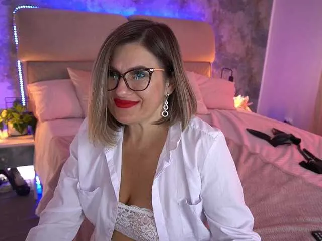 VictoriaDiamo – webcam model profile photo Image 17