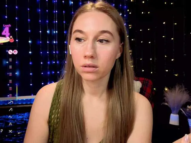 BlondeHott – webcam model profile photo Image 16