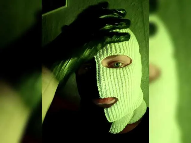 Kiss-Kissaa – webcam model profile photo