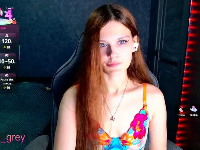 LoraDevine – webcam model profile photo Image 7