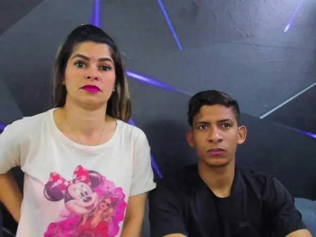 LoraDevine – webcam model profile photo Image 3