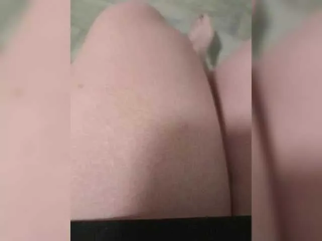 British_EmJess – webcam model profile photo Image 3