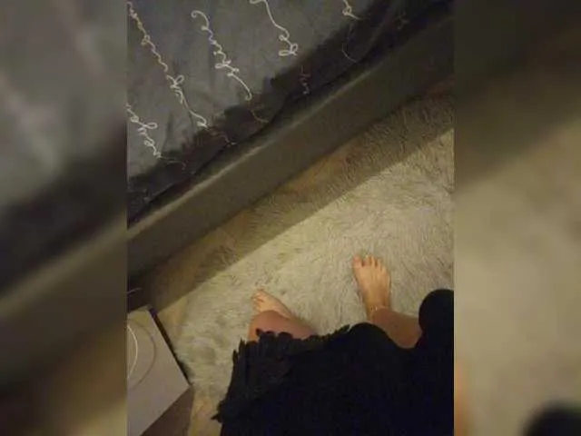 British_EmJess – webcam model profile photo Image 9