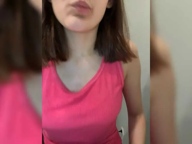 MissSoffiMorel – webcam model profile photo Image 2