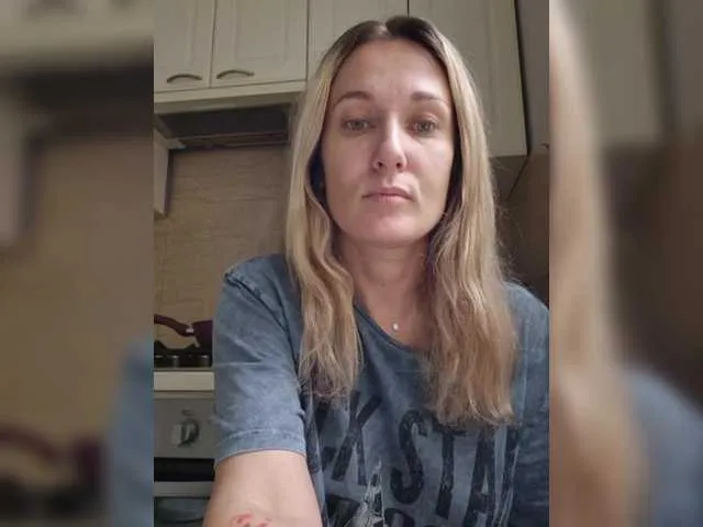 ChelseaBlondeUK – webcam model profile photo Image 16