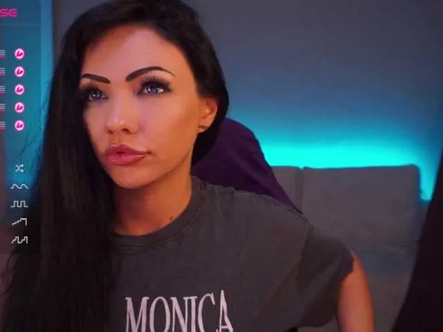 BlondeHott – webcam model profile photo Image 13