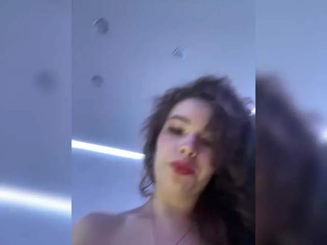 BlondeScarlettx – webcam model profile photo Image 18