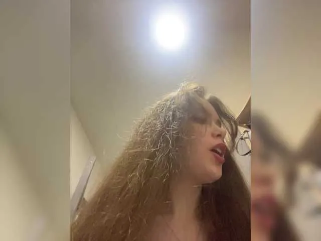 BlondeScarlettx – webcam model profile photo Image 6