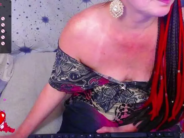 Alenushka888 – webcam model profile photo Image 15