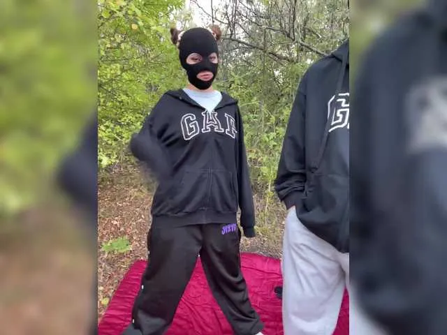 Paratrax – webcam model profile photo Image 12