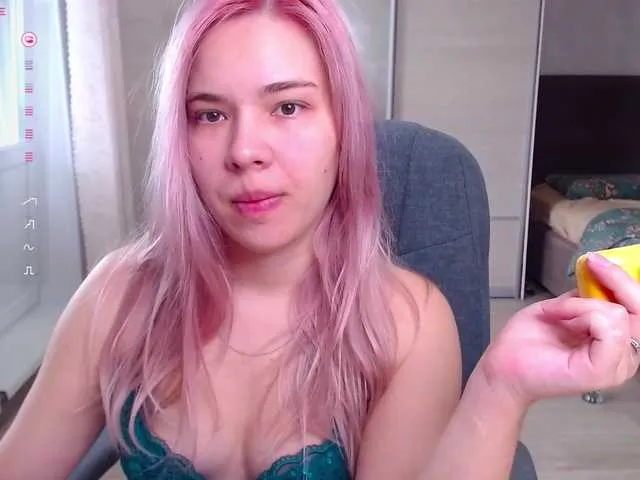 Nezabudka – webcam model profile photo Image 2