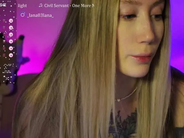 blondeangel_4u2 – webcam model profile photo Image 2