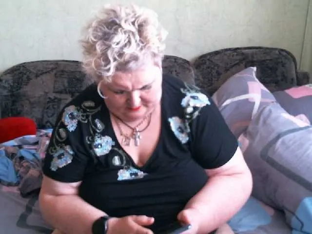 Zipper1970 – webcam model profile photo Image 7