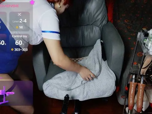 KateDivineUK – webcam model profile photo Image 3