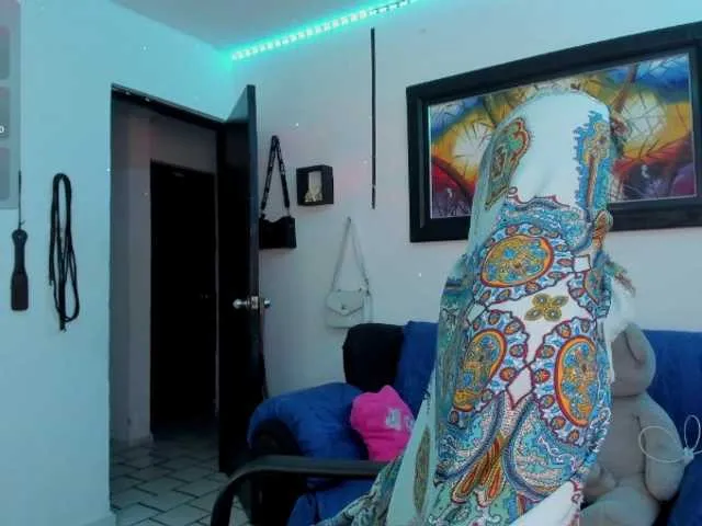 NurseTDoc – webcam model profile photo Image 6