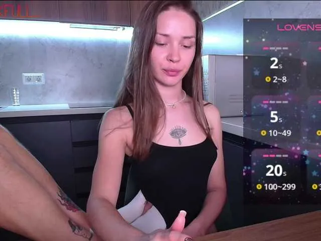 British_EmJess – webcam model profile photo Image 19