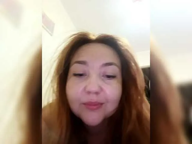 MartinaCroxx – webcam model profile photo Image 4